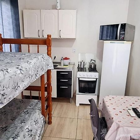 Kitnet S1 Em Torres-Rs - Na Mais Bela Praia Gaucha - Cozinha - Banheiro - Ar Condicionado - Tv E Wi-Fi - Estacionamento - Anfitria Superhost No Bnb エクステリア 写真