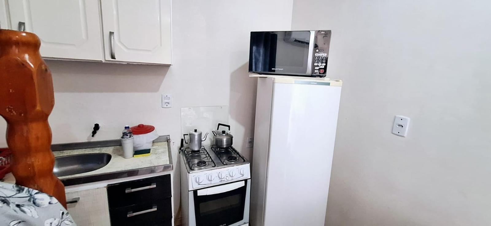 Kitnet S1 Em Torres-Rs - Na Mais Bela Praia Gaucha - Cozinha - Banheiro - Ar Condicionado - Tv E Wi-Fi - Estacionamento - Anfitria Superhost No Bnb エクステリア 写真