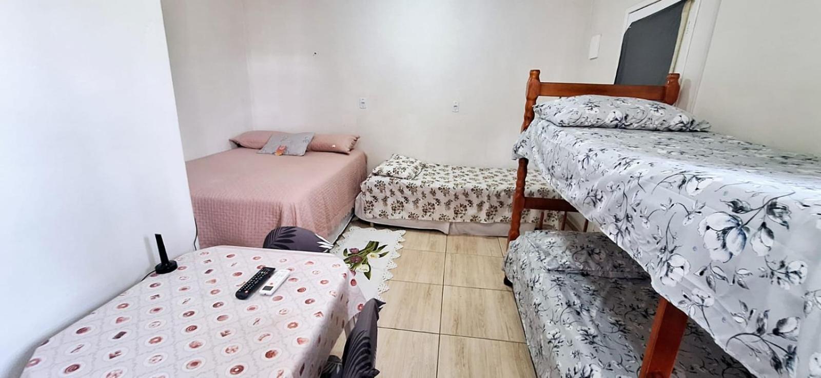 Kitnet S1 Em Torres-Rs - Na Mais Bela Praia Gaucha - Cozinha - Banheiro - Ar Condicionado - Tv E Wi-Fi - Estacionamento - Anfitria Superhost No Bnb エクステリア 写真